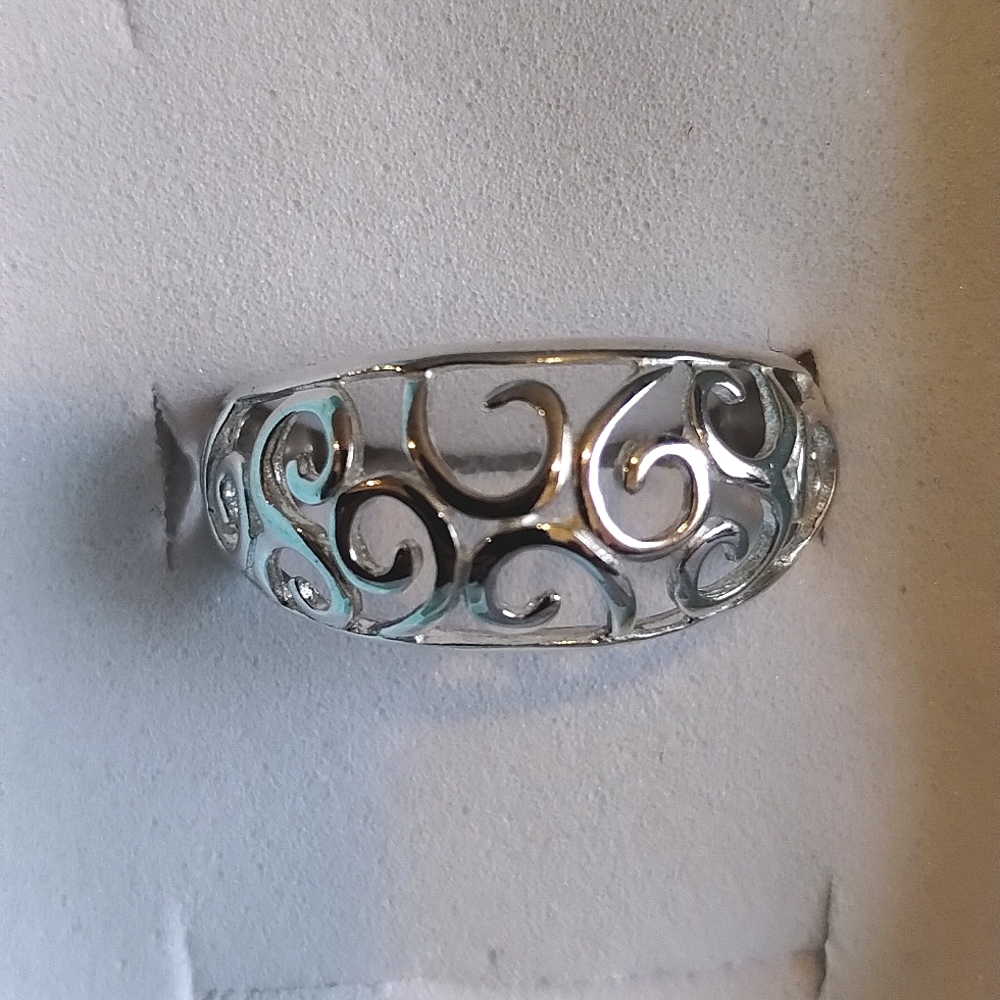 Signed 8NV 925 Sterling Silver Vintage Filagree Size 8 Ring